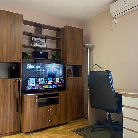 Mila Apartment Нови Сад Екстериор снимка