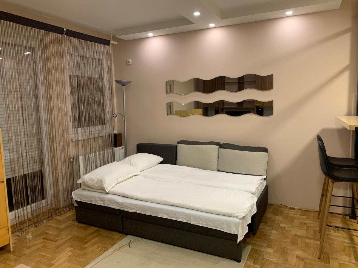 Mila Apartment Нови Сад Екстериор снимка