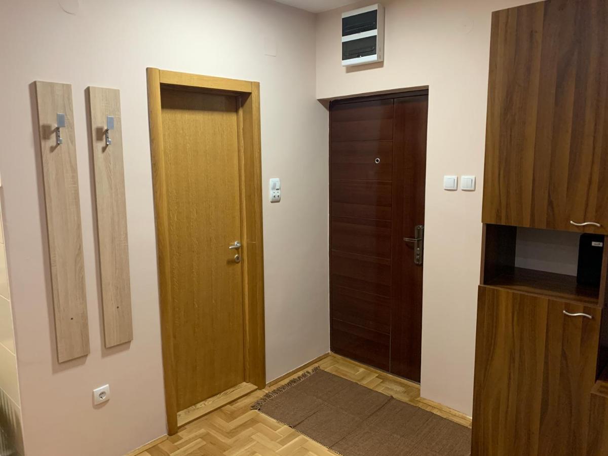 Mila Apartment Нови Сад Екстериор снимка