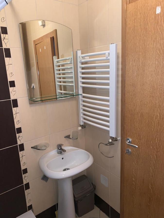 Mila Apartment Нови Сад Екстериор снимка